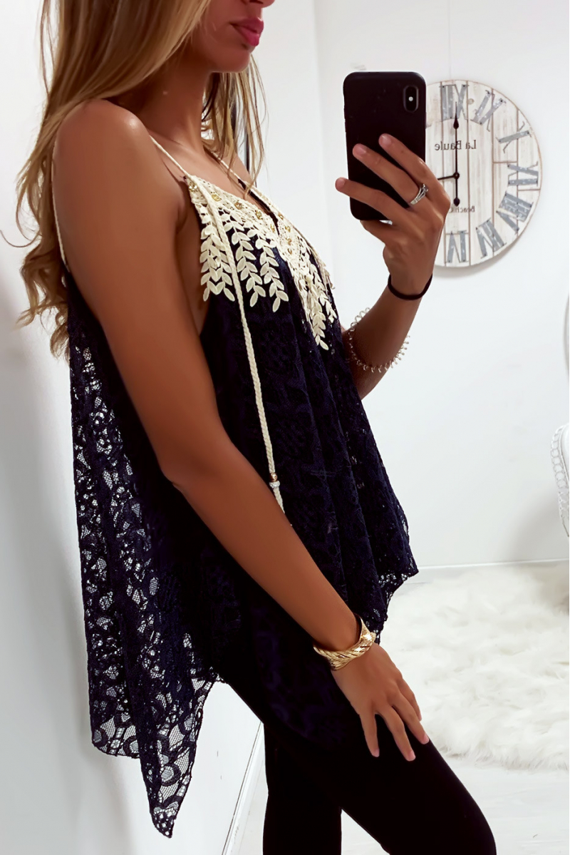 Sublime haut marine en dentelle avec motif brodé - 3