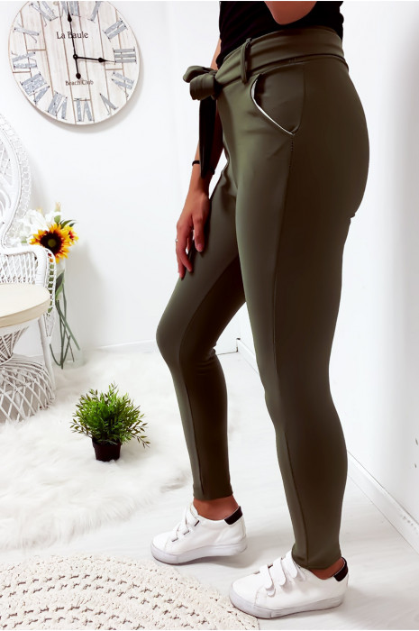 Pantalon kaki avec ceinture et poches - 3
