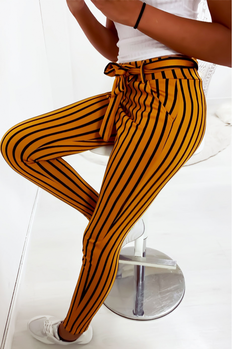 Mustard and white striped slim pants with pockets and belt - 3