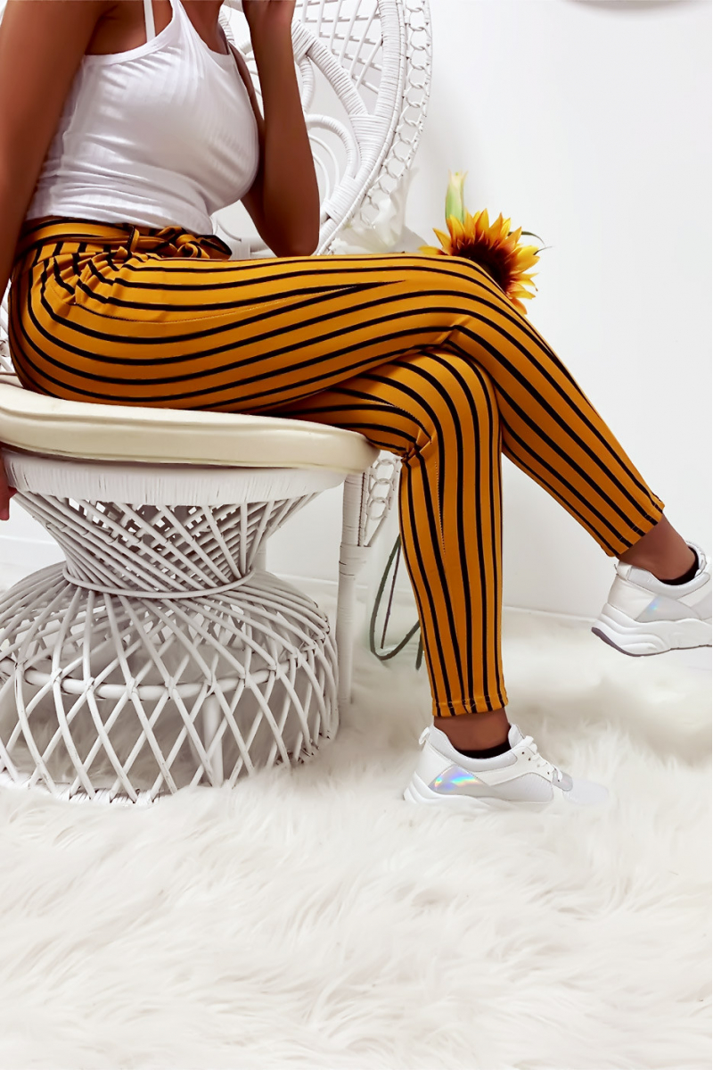 Mustard and white striped slim pants with pockets and belt - 4