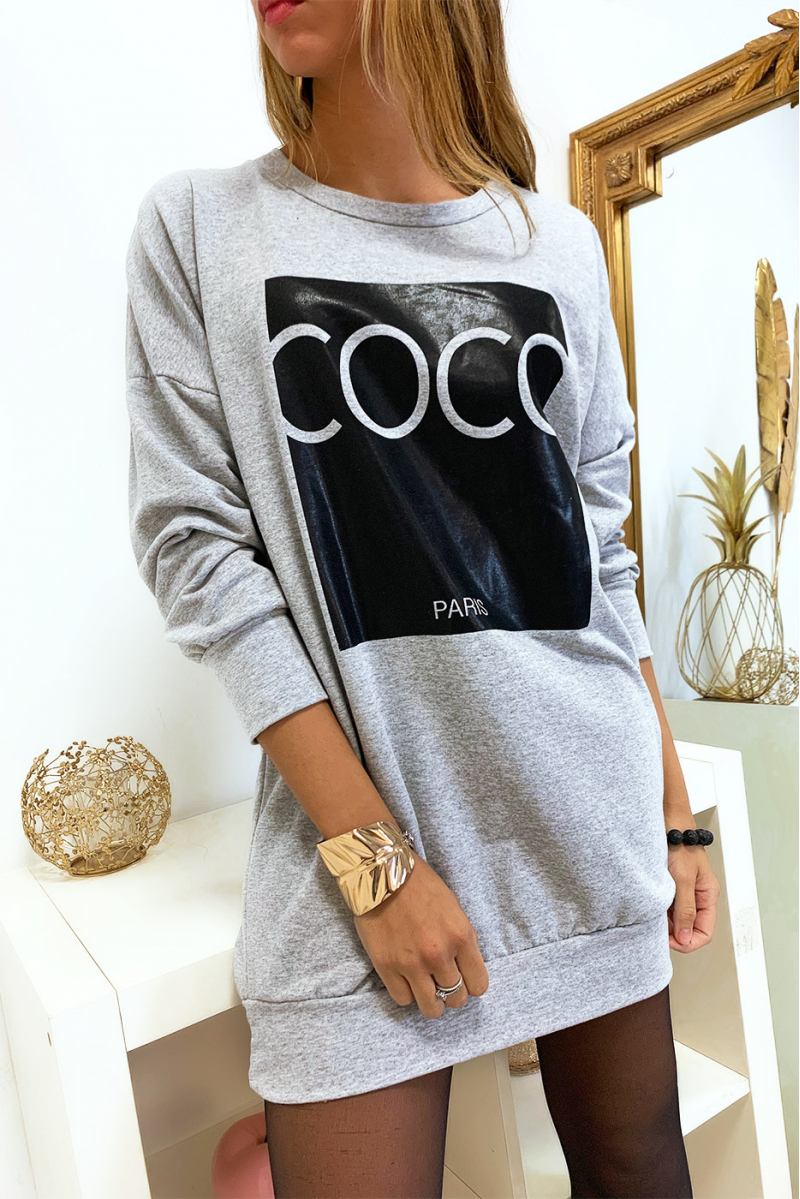 Gray sweatshirt with COCO writing on a shiny background - 3