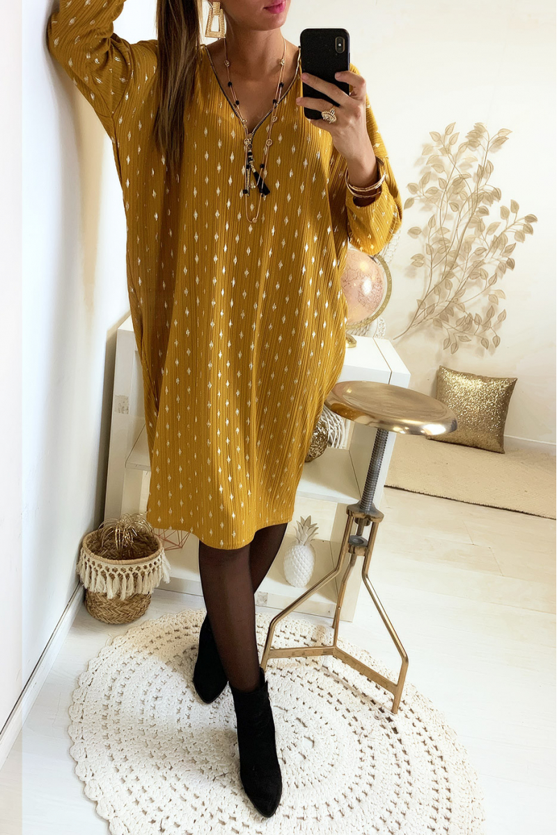 Magnifique robe tunique ample en moutarde avec motif losange doré et zip au col