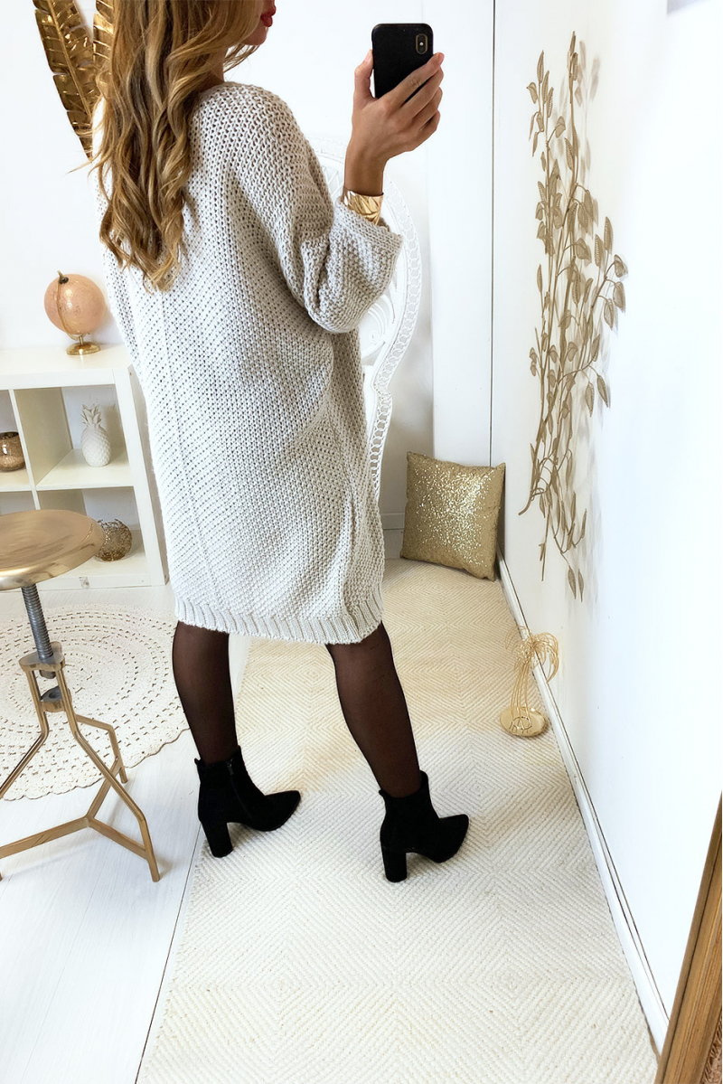 Magnifique robe tunique en maille beige coupe chauve souris Magnifique robe tunique en maille beige coupe chauve souris