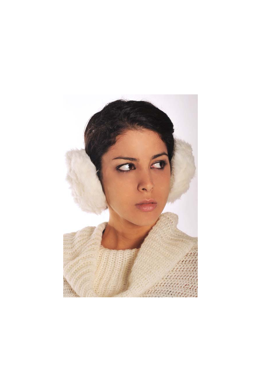 Super fashion fur earmuff, to wear very classy. Clothing wholesaler - 1