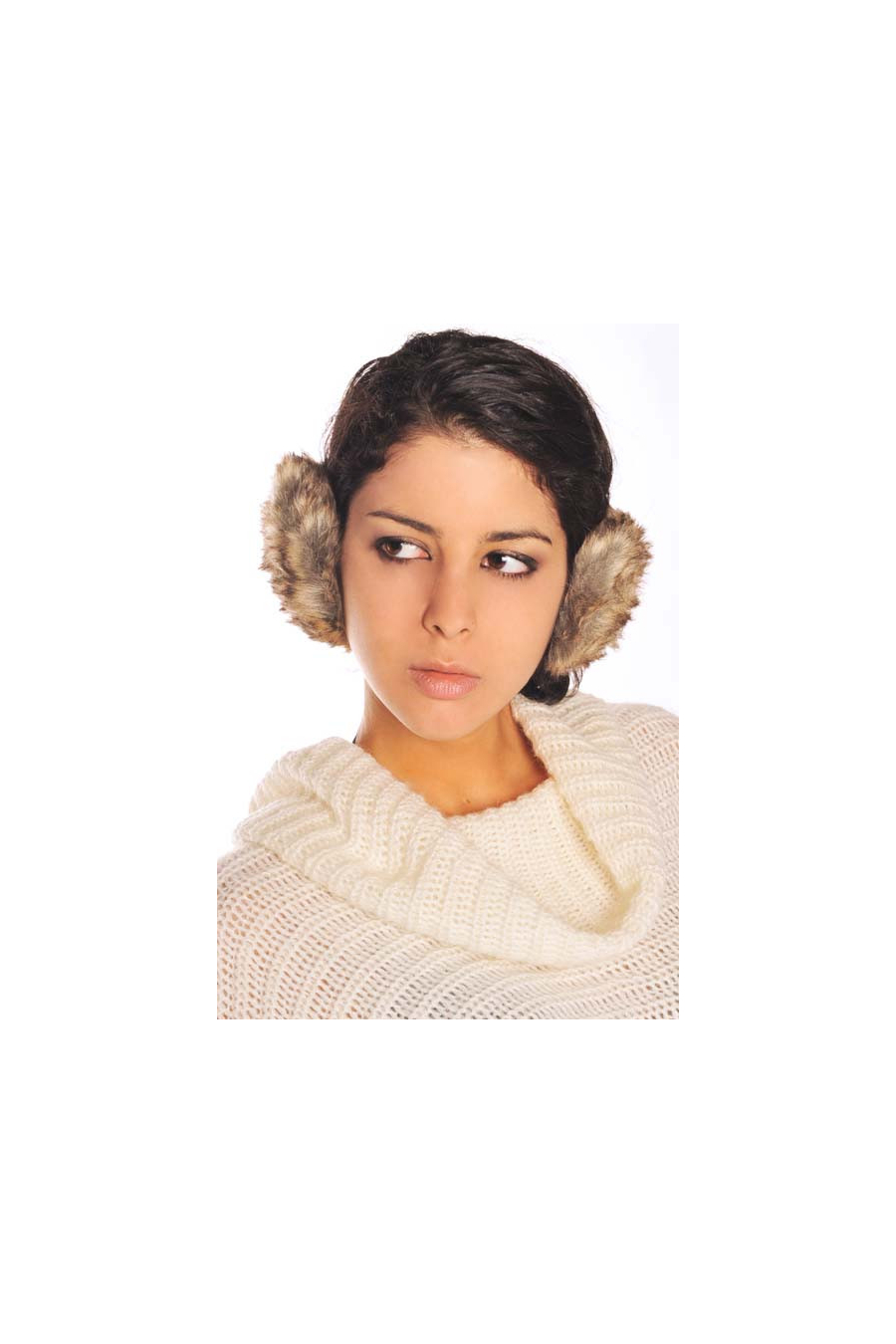 Super fashion fur earmuff, to wear very classy. Clothing wholesaler - 9