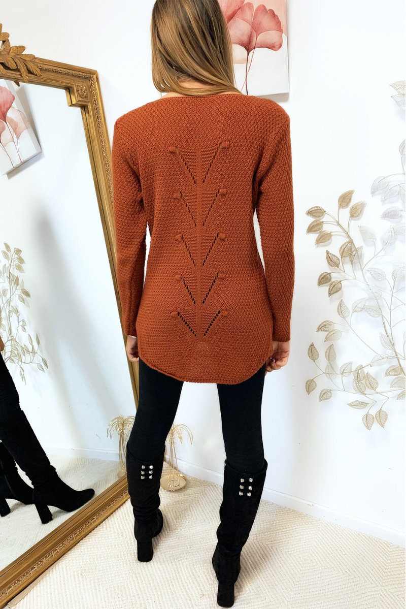 Joli pull cognac très fashion tressé à l'arrière - 1