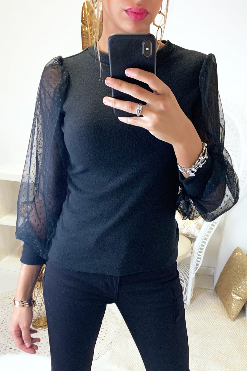 Joli petit haut noir en maille avec manche en voile Joli petit haut noir en maille avec manche en voile