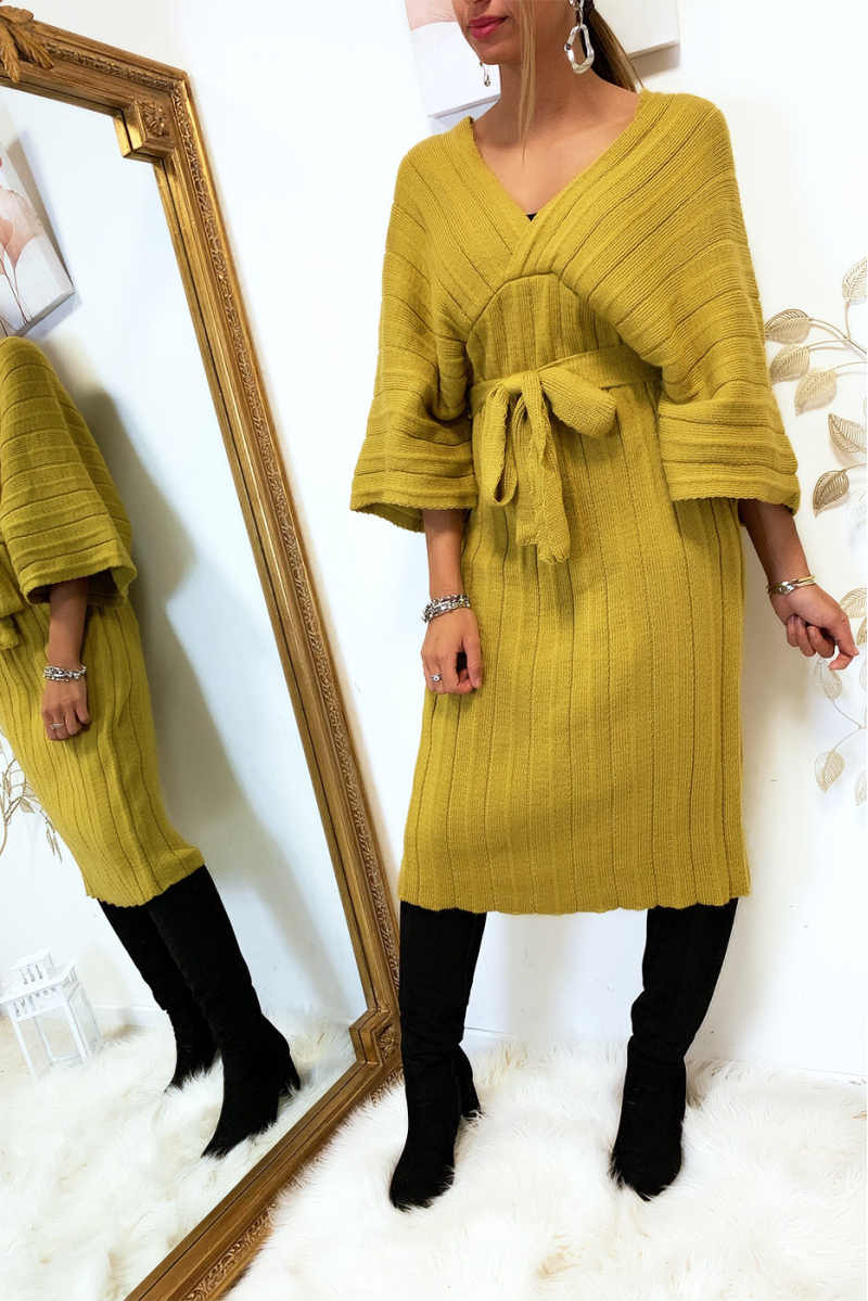 Magnifique robe kimono en maille plissé moutarde