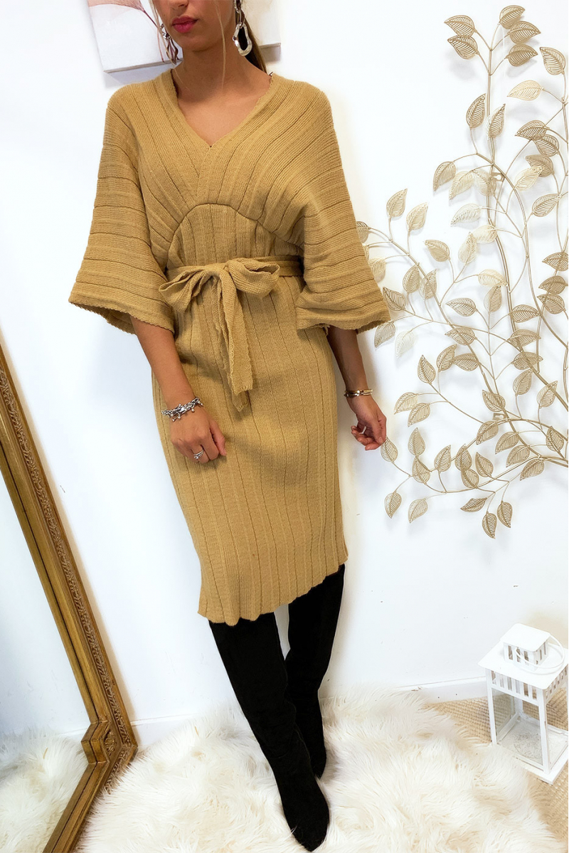 Magnifique robe kimono en maille plissé camel