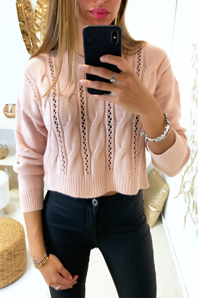 Pretty little pink sweater met gedraaid patroon