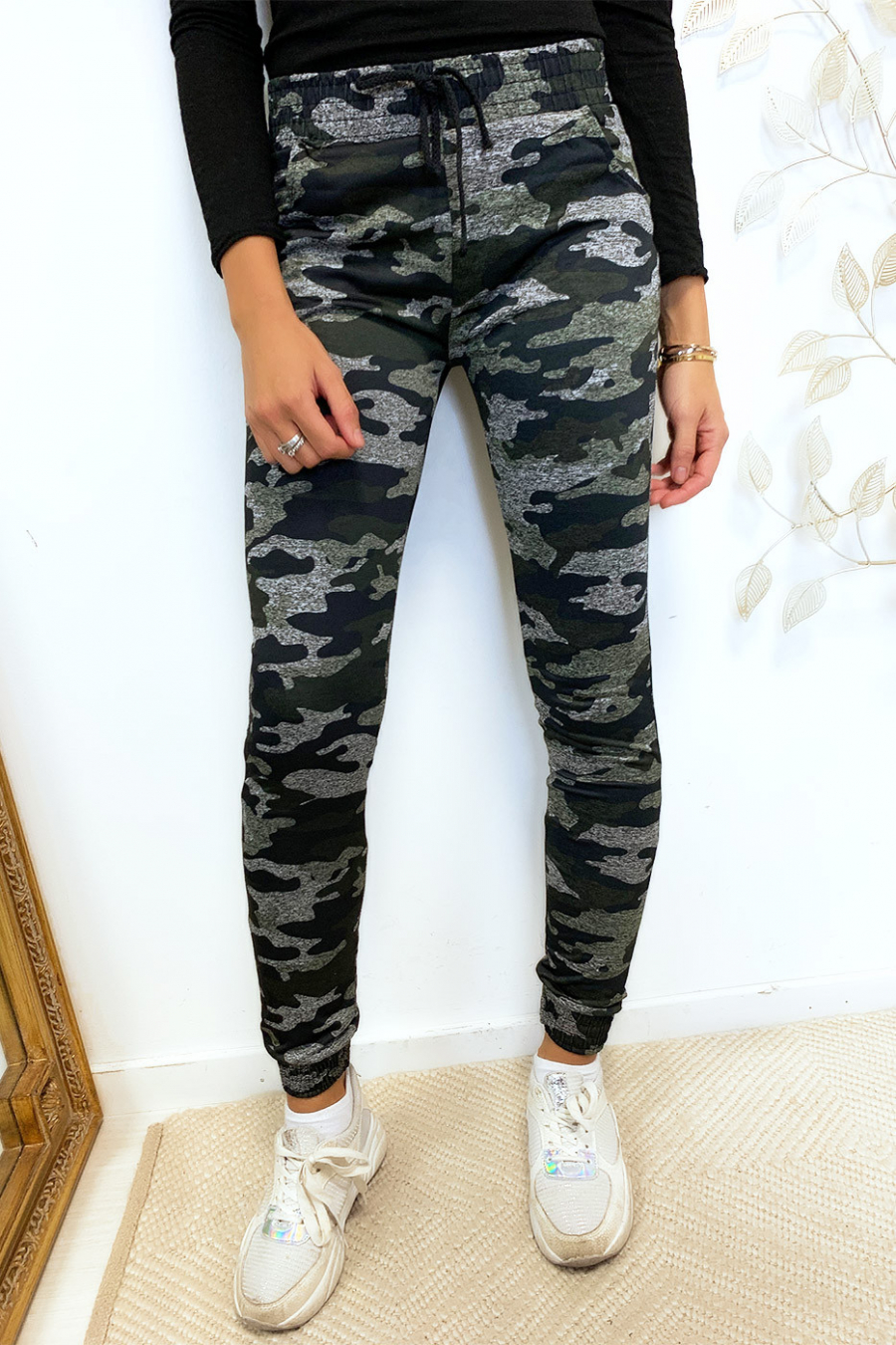 Pantalon jogging militaire noir avec poches. Enleg 9-169. - 1