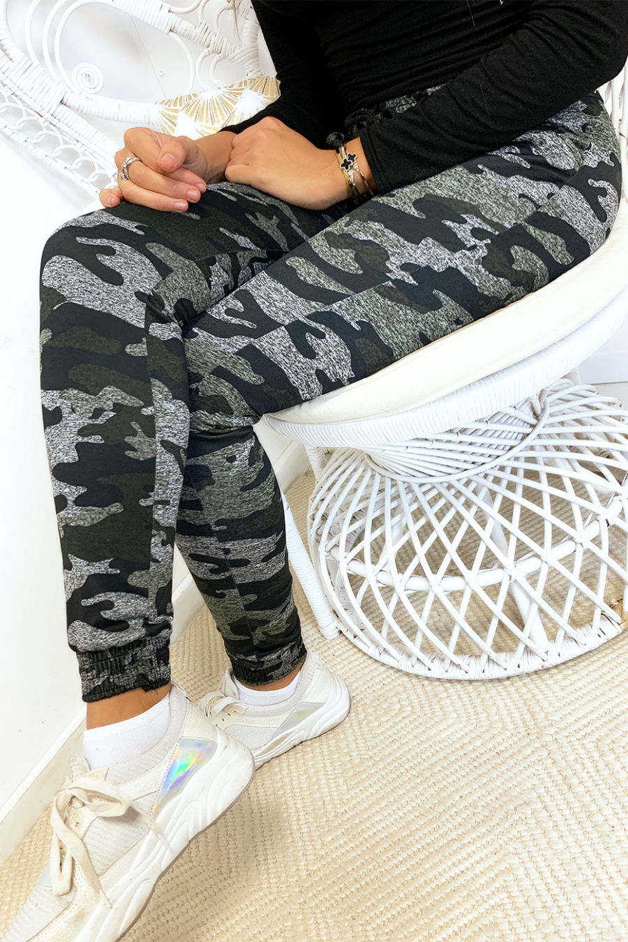 Pantalon jogging militaire noir avec poches. Enleg 9-169. - 5