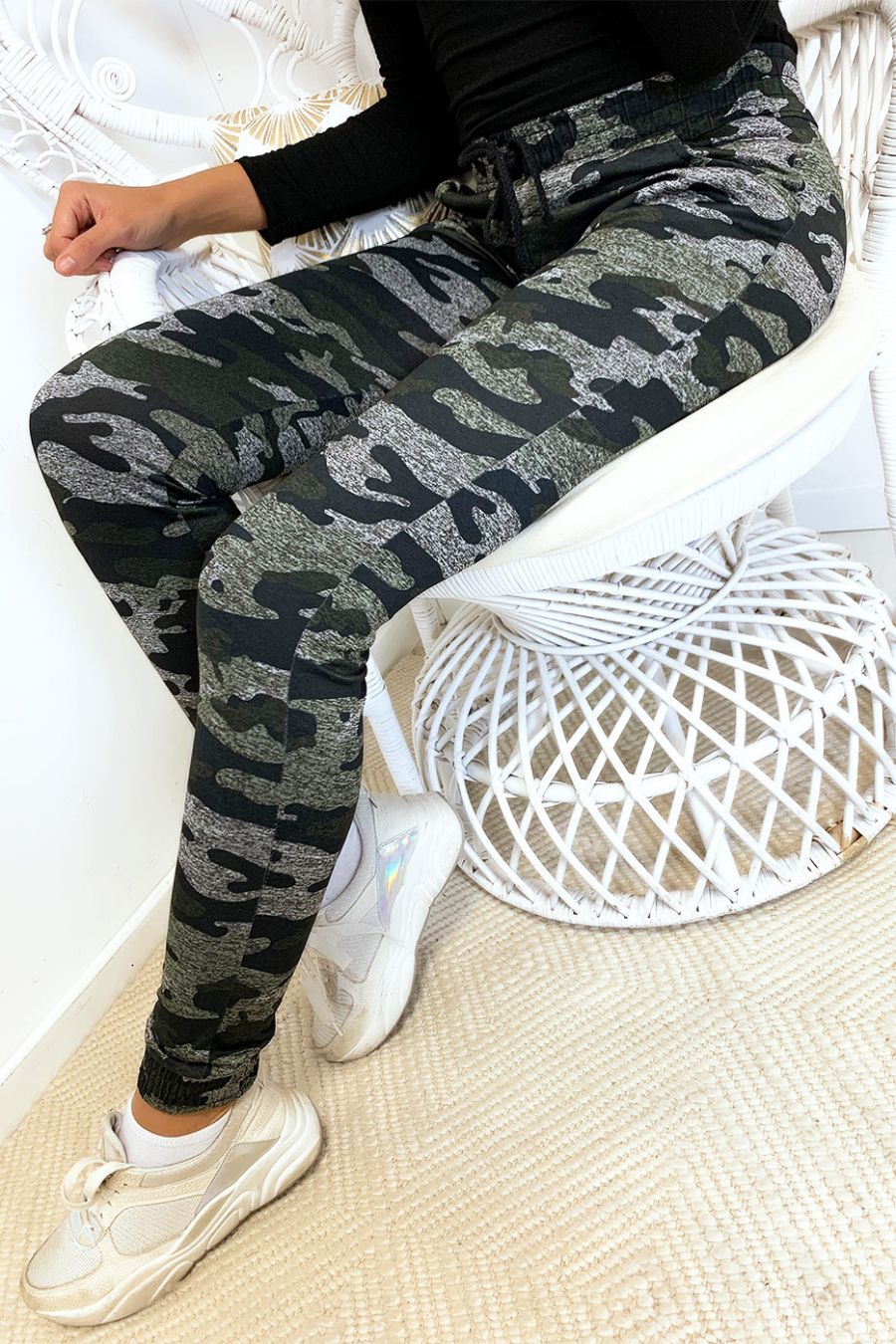 Pantalon jogging militaire noir avec poches. Enleg 9-169. - 6