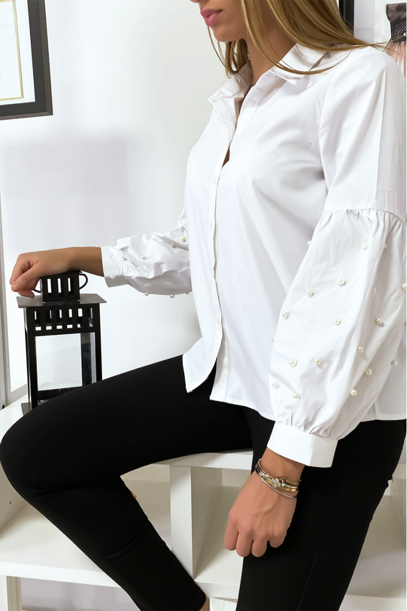 White shirt with puffed sleeves with pearls. MC7362 - 6