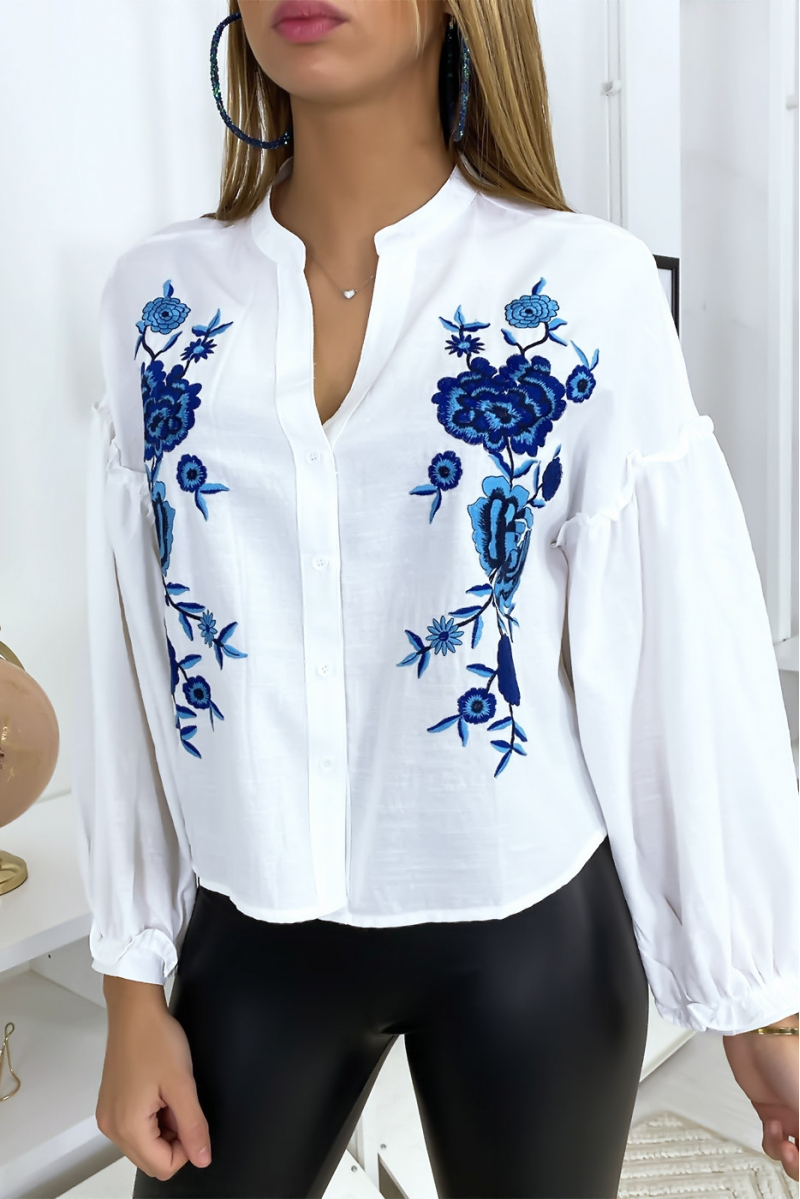 White shirt with puffed sleeves and embroidery on the front - 1