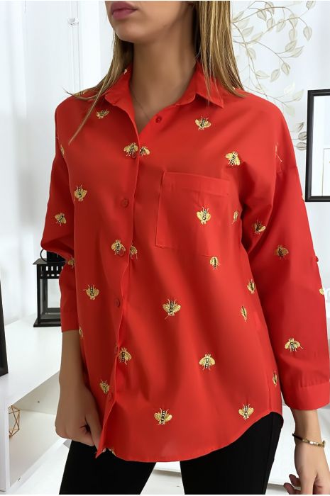Chemise rouge avec broderie en forme d'abeille - 1
