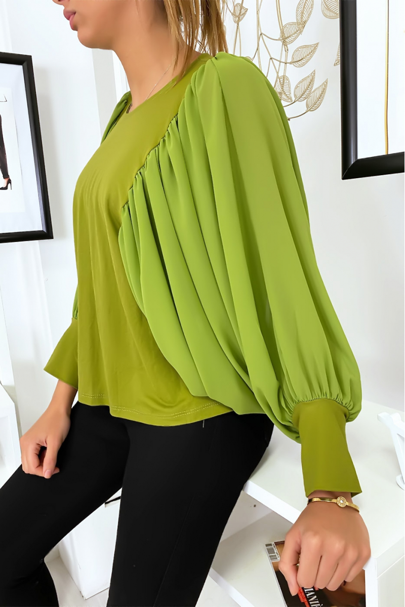 Mooie groene blouse met gedrapeerde mouwen - 4