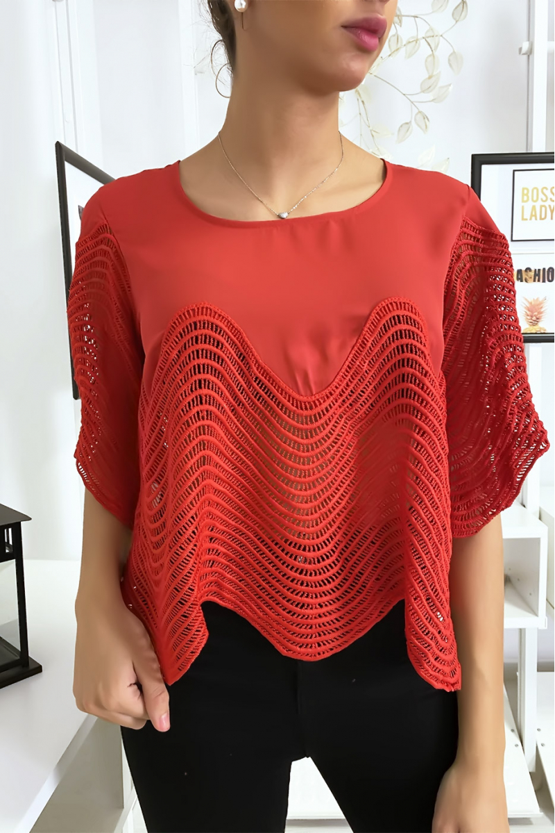 Cropped red top with embroidery - 2