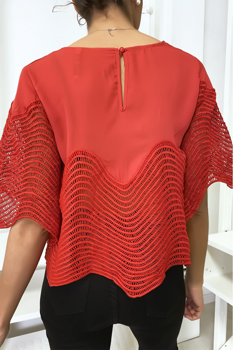 Cropped red top with embroidery - 5