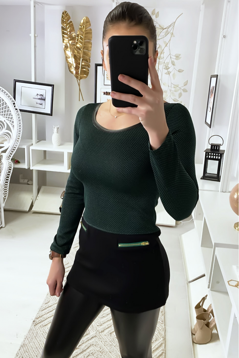 Long green top with long sleeves - 2