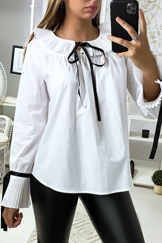 Witte blouse met geplooide kraag en mouwen - 1