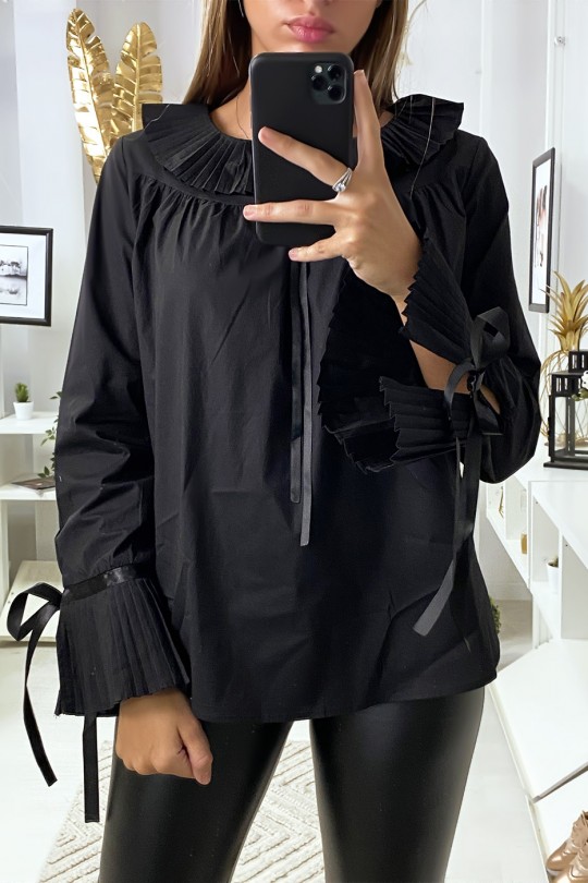 Zwarte blouse met geplooide kraag en mouwen - 1
