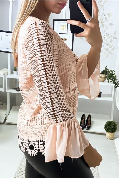 Haut rose en dentelle avec volant aux manches - 4