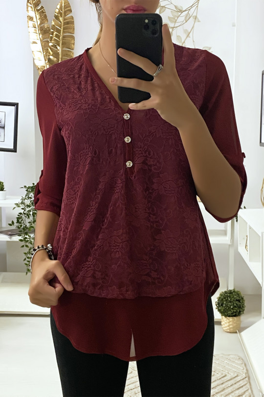 Burgundy blouse with lace at the front and 3 buttons - 1