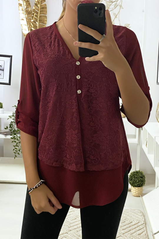 Burgundy blouse with lace at the front and 3 buttons - 2