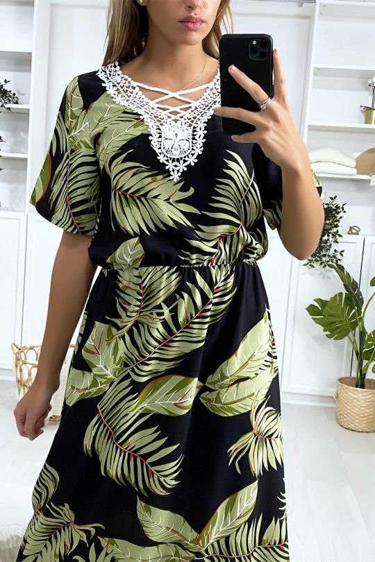 Long black leaf print dress with embroidery on the bust - 4
