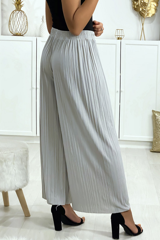 Pantalon palazzo plissé en gris. Mode femme - 4