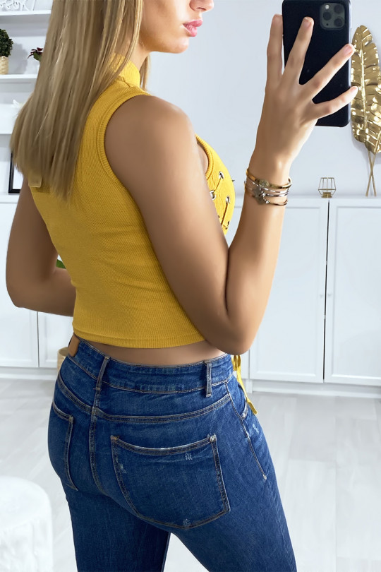 Mustard crop top with lace on the sides - 4