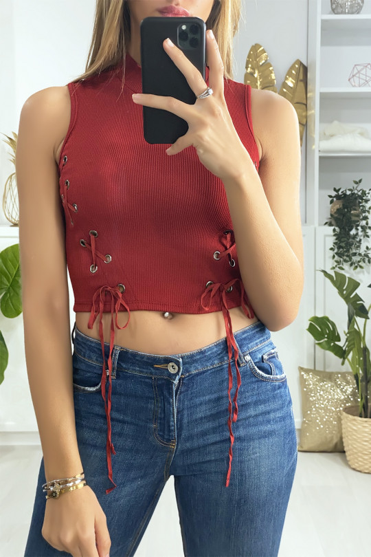 Red crop top with lace on the sides - 1