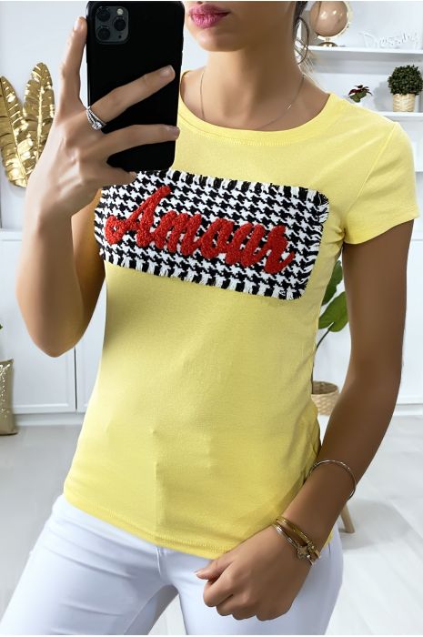 Tee-shirt jaune avec morceaux et écriture Amour - 2