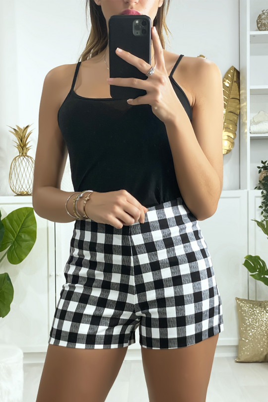 High waist checked shorts with side closure - 3