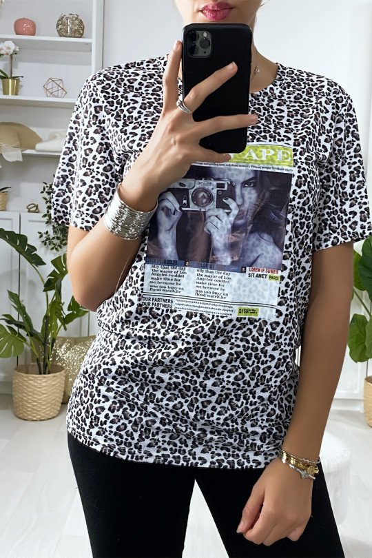 Zwart T-shirt met luipaardprint en print op de voorzijde - 1