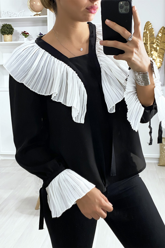 Zwarte blouse met geplooide kraag en mouwen in wit - 4