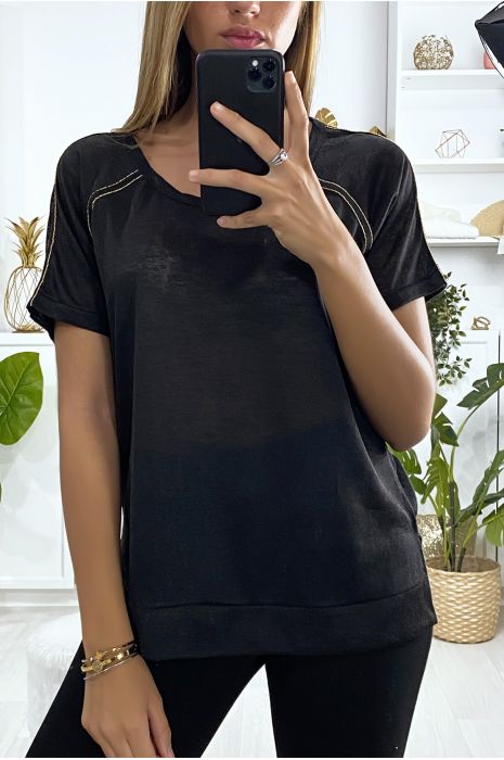 Very sporty black TeVTshirt with slit and gold bands - 1