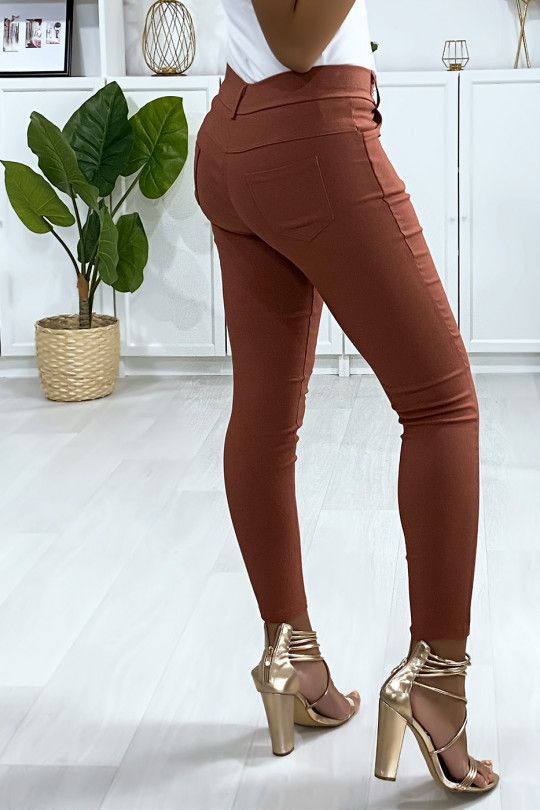 Slim camel stretch pants with front and back pockets. Woman fashion - 4
