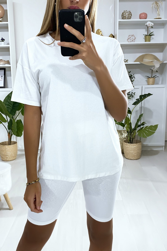 Very fashionable white oversized shorts and t-shirt set - 1