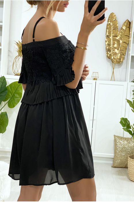 Robe en dentelle doublé avec dentelle et plissé - 5