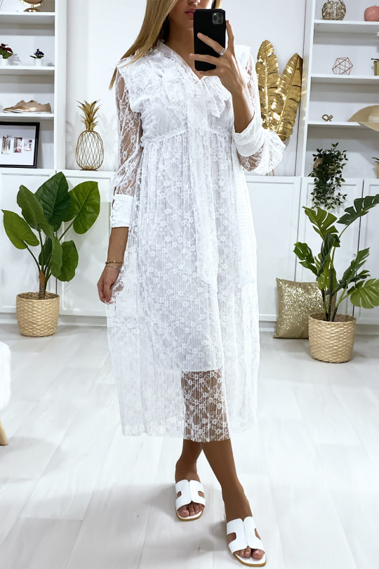 Long white lace lined dress with flounce - 1