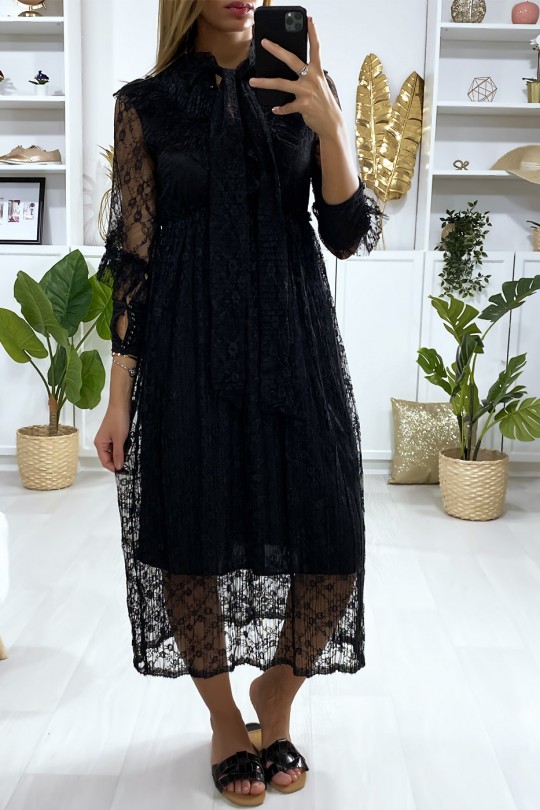 Long black lace dress with flounce - 2