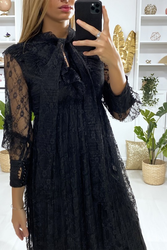 Long black lace dress with flounce - 6