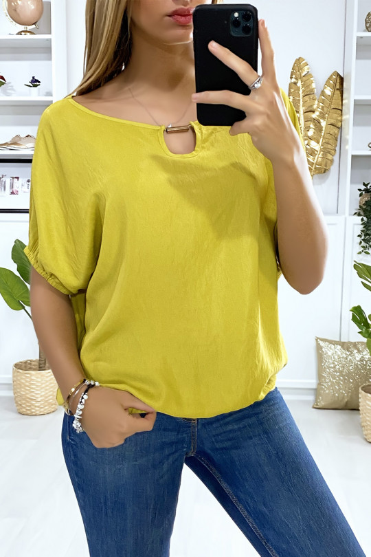 Mustard batwing cut blouse with elastic and gold accessory at the collar - 1