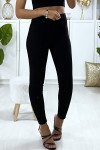 Slim jeans in black with back pockets