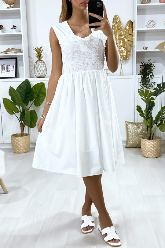 Witte wijd uitlopende jurk met parels en elastiek bij de buste - 1