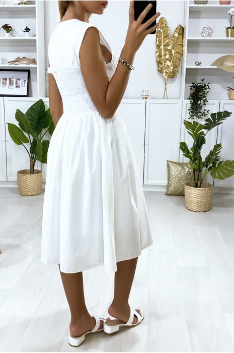 Robe patineuse blanche évasé avec perles et élastiques au buste - 5