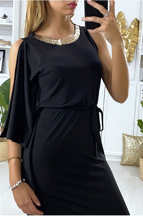Long black dress with frill on one sleeve and gold accessory on the collar - 4