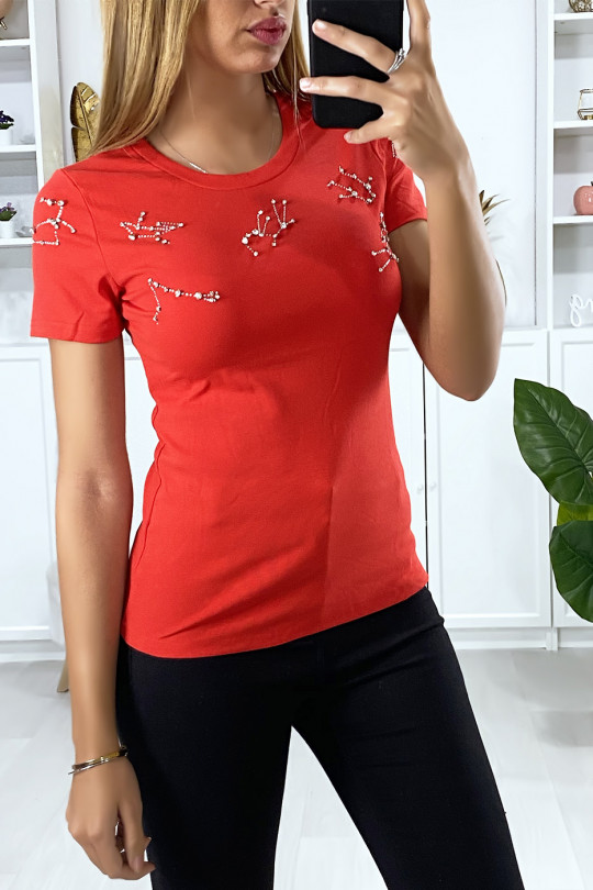 Red t-shirt with rhinestones on the bust - 3